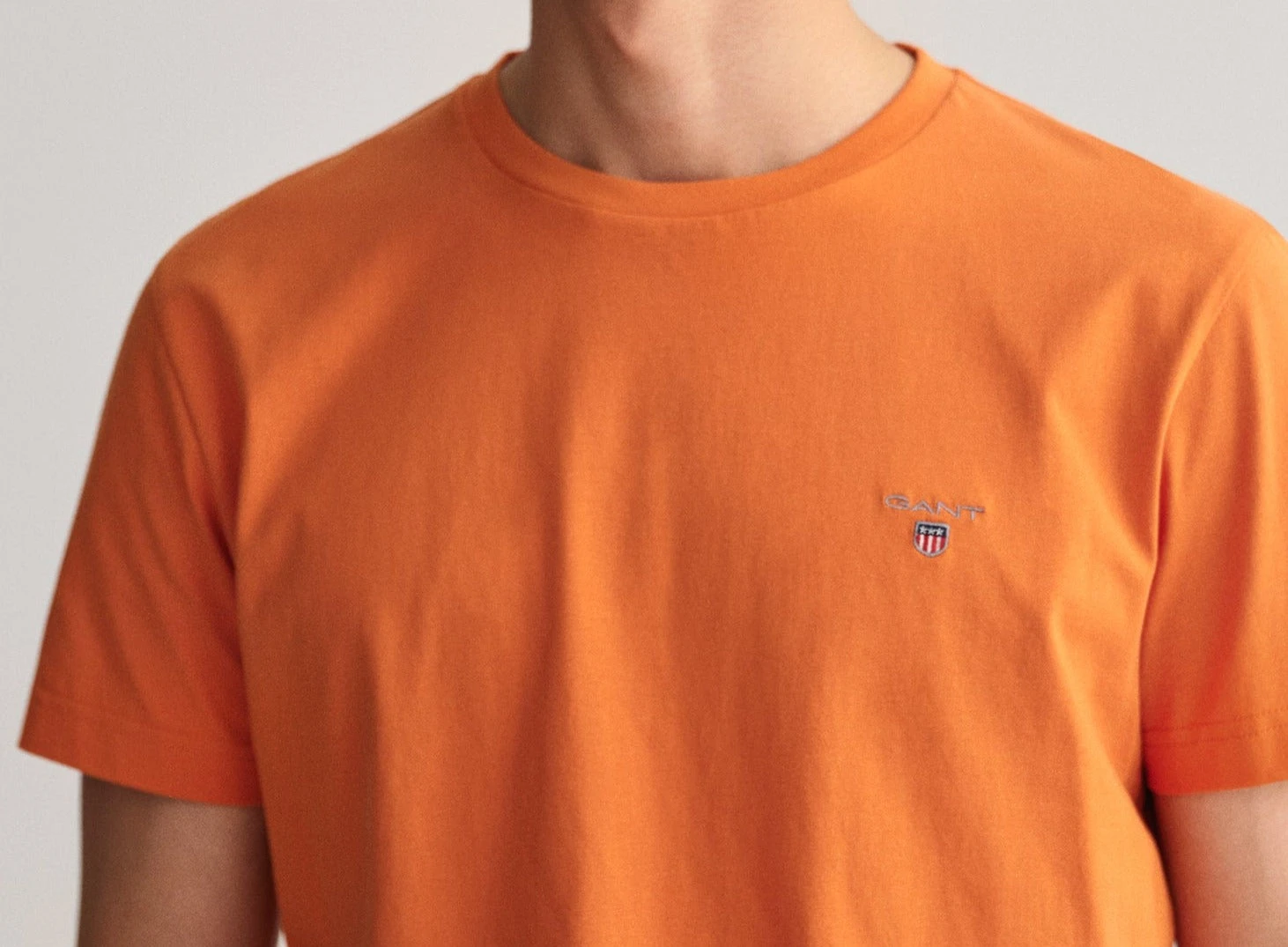 THE ORIGINAL SS T-SHIRT (860 PUMPKIN ORANGE) Gant THE ORIGINAL SS T-SHIRT (860 PUMPKIN ORANGE) -dress shop 202301 234100 860 crmodel fv 1