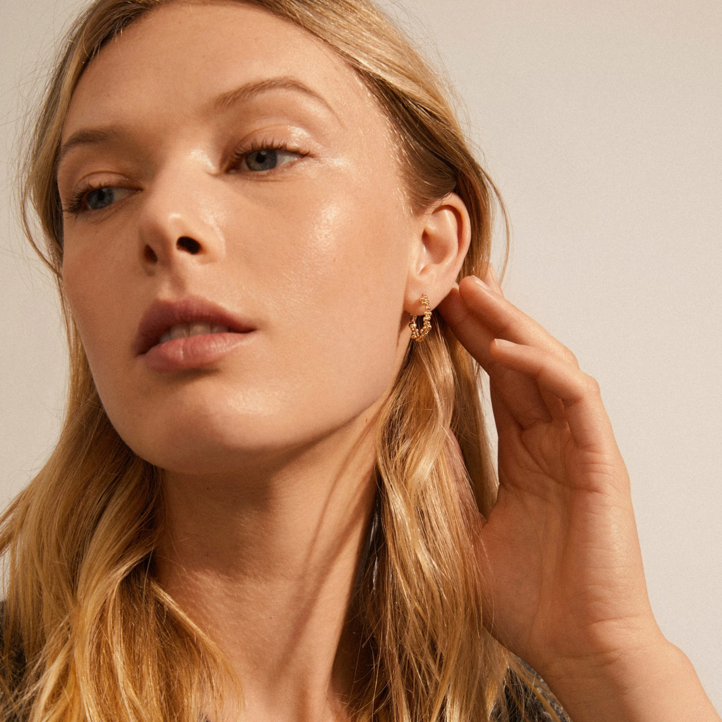 Pilgrim SOLIDARITY Recycled Medium Bubbles Hoop Earrings Gold-Plated (Gold Plated) 4 Pilgrim SOLIDARITY Recycled Medium Bubbles Hoop Earrings Gold-Plated (Gold Plated) - Bild 2