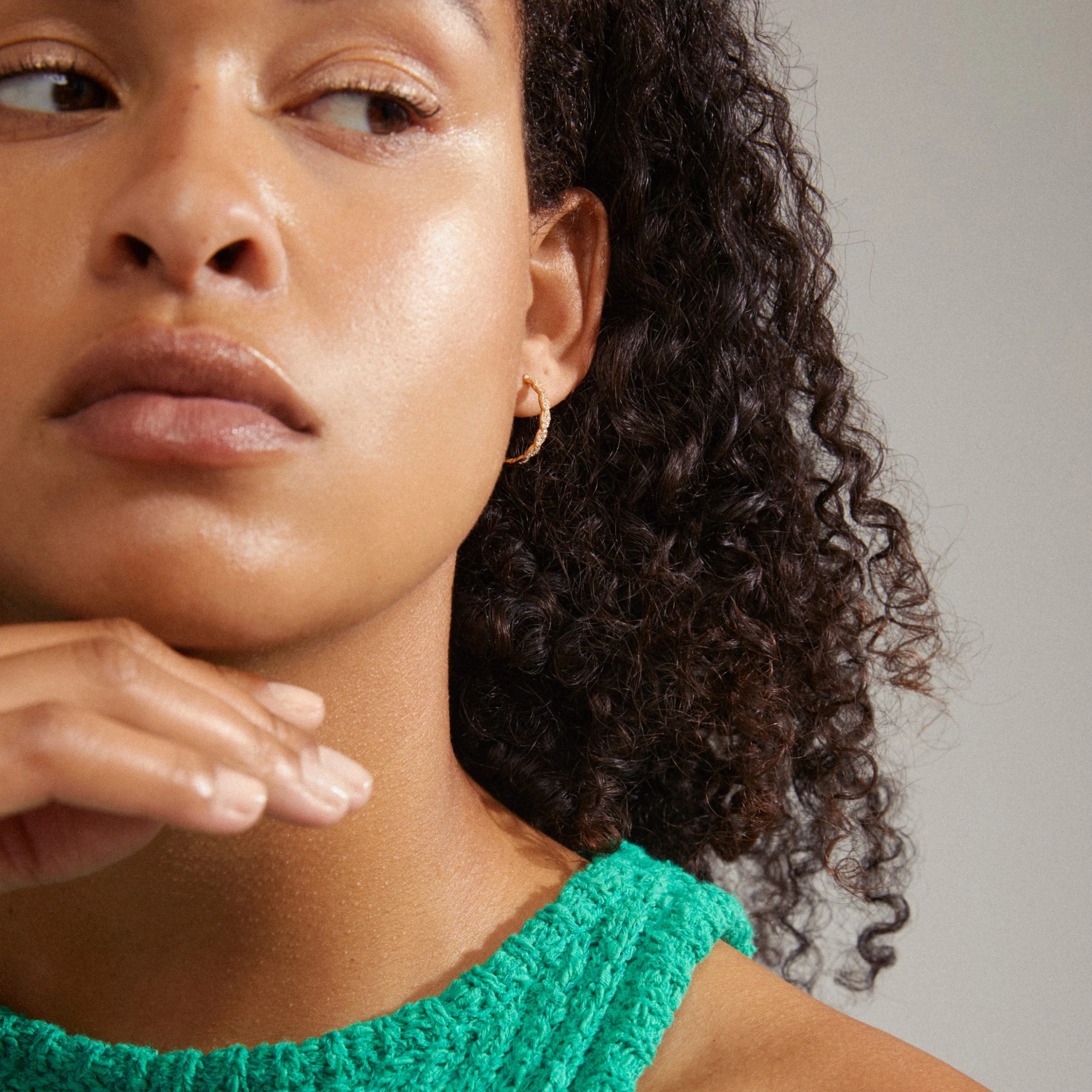 Pilgrim EZO Twirled Crystal Hoops Gold-Plated (Gold Plated) 4 Pilgrim EZO Twirled Crystal Hoops Gold-Plated (Gold Plated) - Bild 2