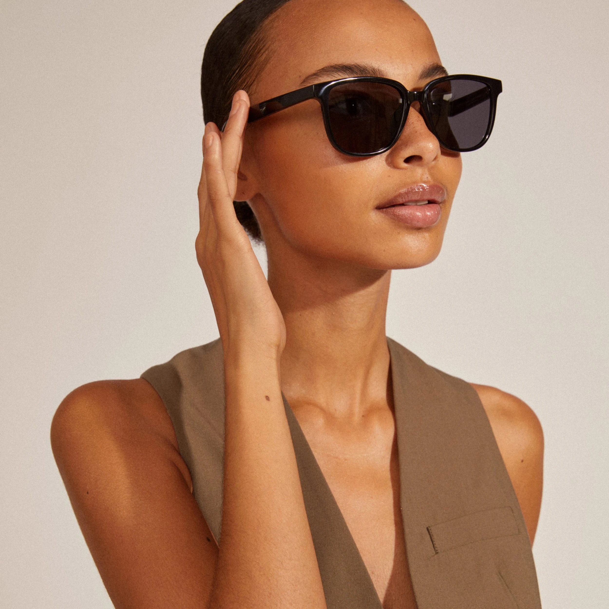 Pilgrim JAMILA Recycled Sunglasses Black (BLACK) 4 Pilgrim JAMILA Recycled Sunglasses Black (BLACK) - Bild 2