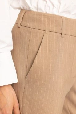 Five Units Clara 510 Light Brown Pin (30969 Light Brown Pin) 10 Five Units Clara 510 Light Brown Pin (30969 Light Brown Pin) -dress shop Clara 510 Light Brown Pin 22931 DETAIL 2