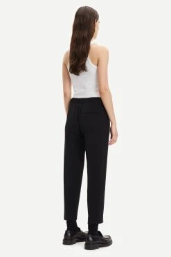 Samsoe Samsoe Hoys Pants 6528 (00001 Black) 4 Samsoe Samsoe Hoys Pants 6528 (00001 Black) -dress shop F15404308 00001 200010