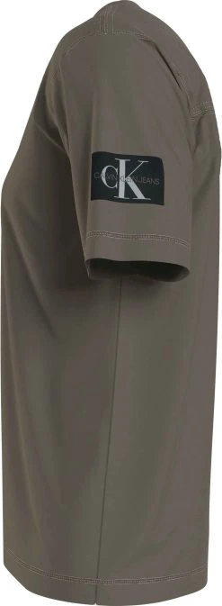 Calvin Klein Jeans MONOGRAM SLEEVE BADGE REG TEE (PE5 Shitake) -dress shop J30J314051PE5 D2 lowres