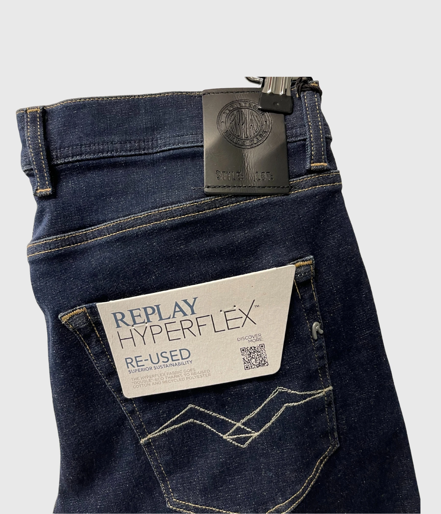 Trousers GROVER (007 DARK BLUE Raw look with a rinsed wash) Replay Trousers GROVER (007 DARK BLUE Raw Look With A Rinsed Wash) -dress shop MALLPRODUKTBILDONLINE 2023 02 14T083305.673