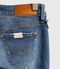 Replay Trousers LUZIEN (009 MEDIUM BLUE) -dress shop MALLPRODUKTBILDONLINE 2023 04 06T090604.321