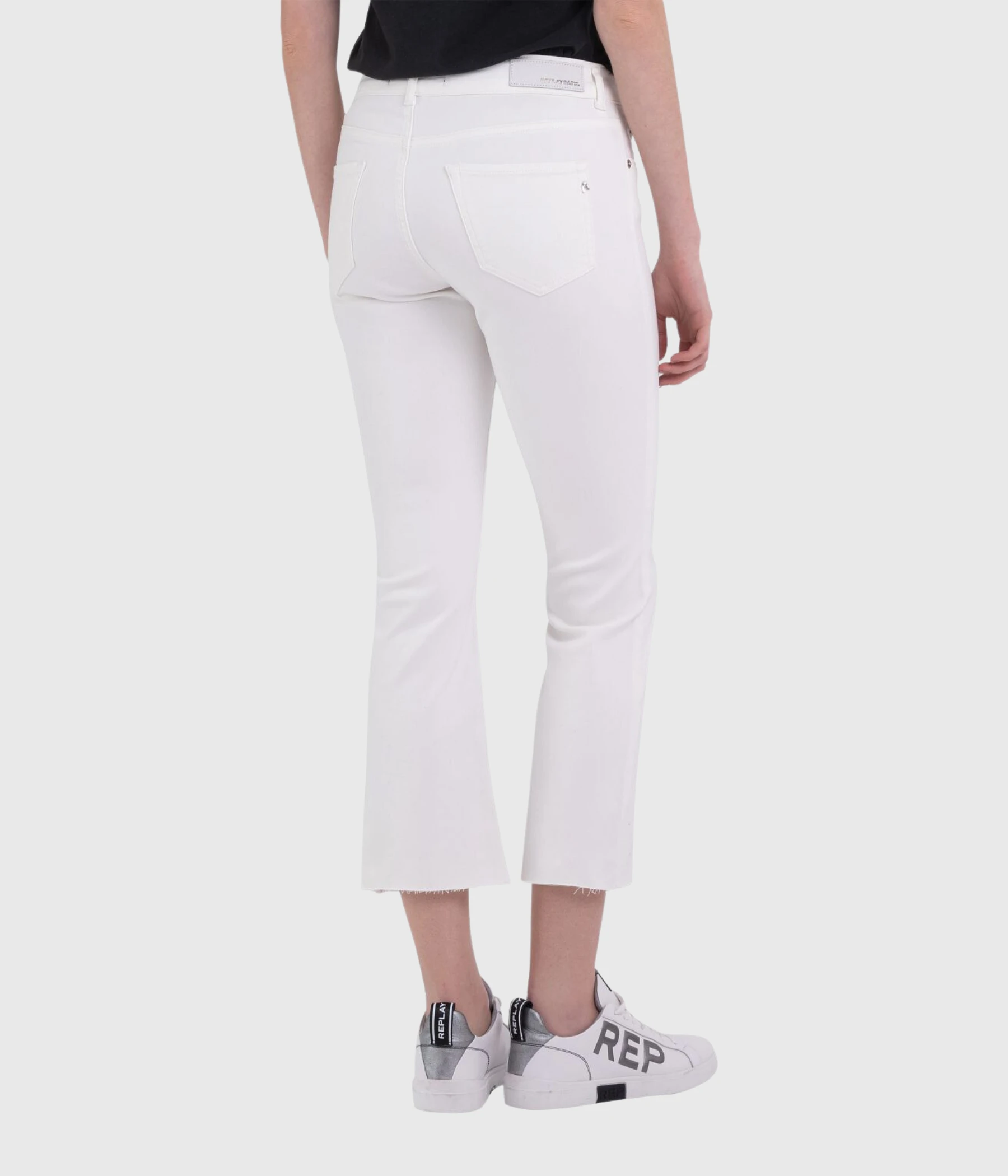 FAABY FLARE CROP (100 NATURAL WHITE) Replay FAABY FLARE CROP (100 NATURAL WHITE) -dress shop MALLPRODUKTBILDONLINE 2023 05 29T120209.918