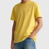 Gant REG SHIELD SS T-SHIRT (727PARCHMENT YELLOW) 2 Gant REG SHIELD SS T-SHIRT (727PARCHMENT YELLOW) -dress shop REGSHIELDSST SHIRT 727PARCHMENTYELLOW