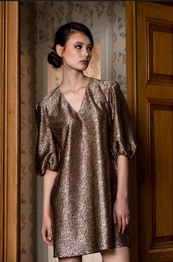 Ida Sjöstedt VICTORIA DRESS FOIL PRINT (DK BROWN GOLD) 4 Ida Sjöstedt VICTORIA DRESS FOIL PRINT (DK BROWN GOLD) - Bild 2